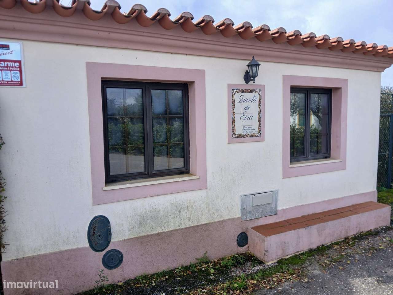 Moradia T4 com Piscina e Terreno Próxima de Constância-27