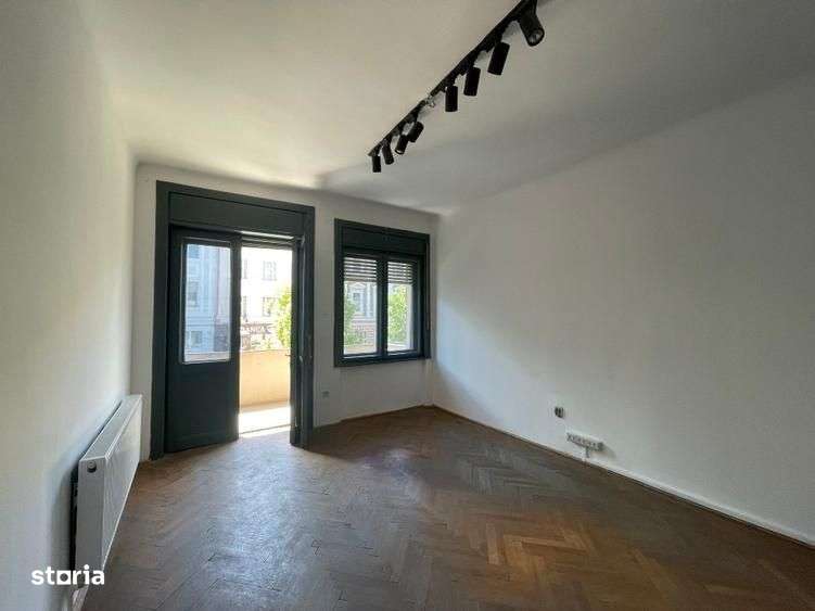 Apartament superb , cladire interbelica, 120 mp, et.1/2., Ultracentral - Imagine principală: 3/10