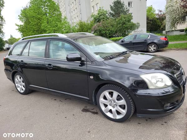 Toyota Avensis 2.0 VVT-i Executive - 2