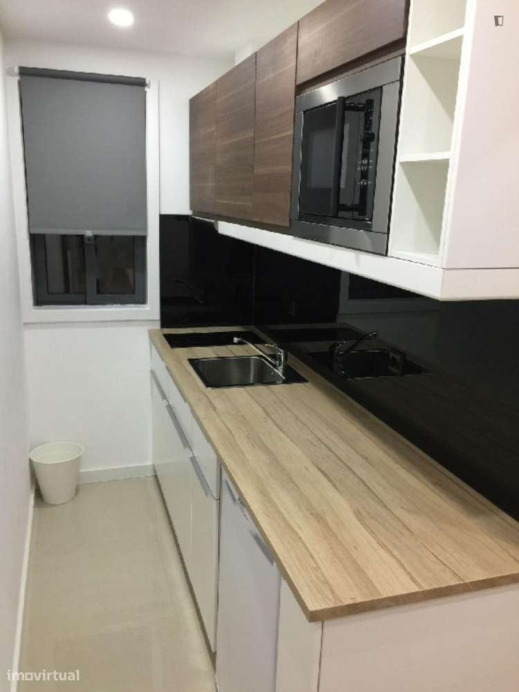 Quarto - localizado em São Mamede de Infesta Porto - Grande imagem: 4/6