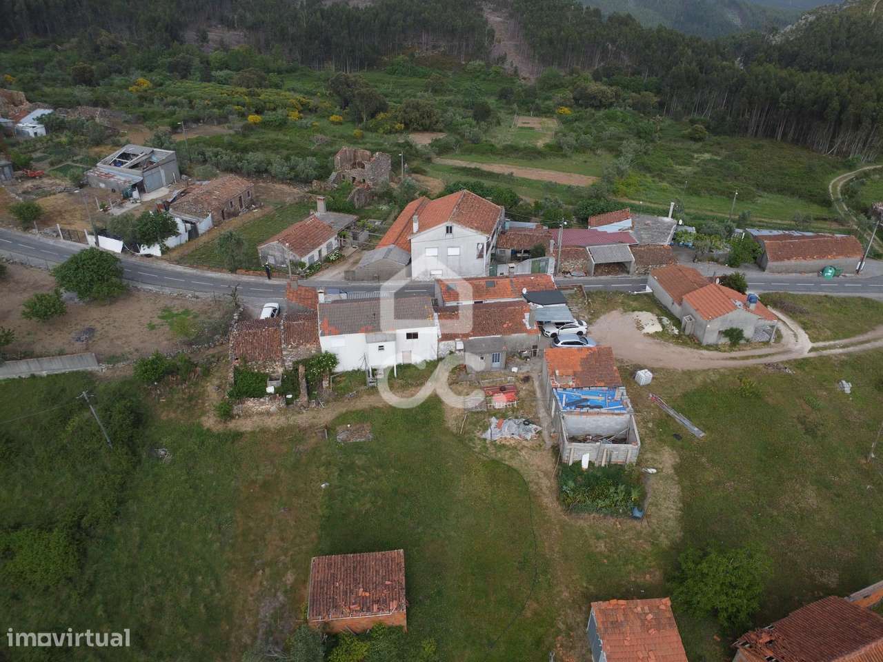 Moradia com Terreno – Pronta a Habitar | Zona do Cercal – Aguda-13