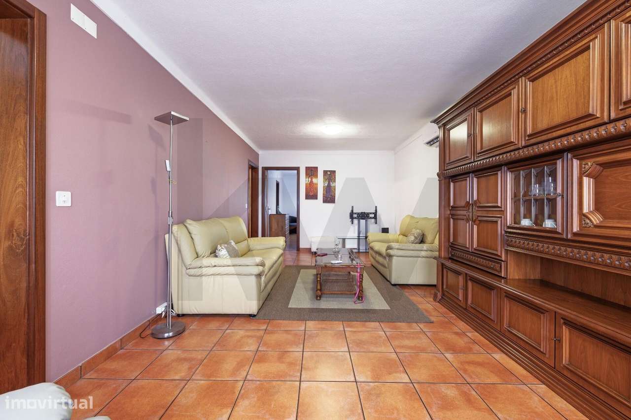 Moradia T3 com sótão Remodelada Bairro das Flores - Vila Nova de Santo - Grande imagem: 5/34