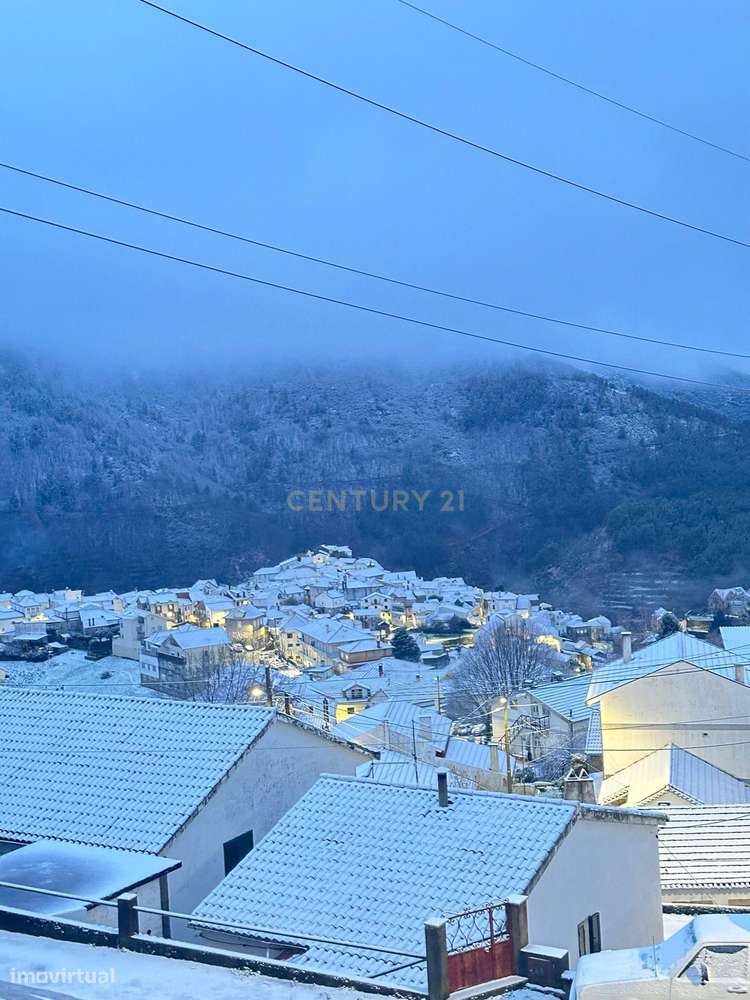 Moradia T3 na praia fluvial de Loriga, Seia, Serra da Estrela-15