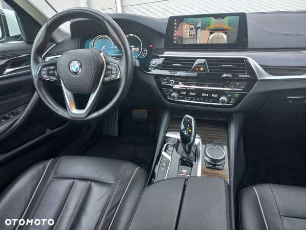 BMW Seria 5 530e iPerformance - 16