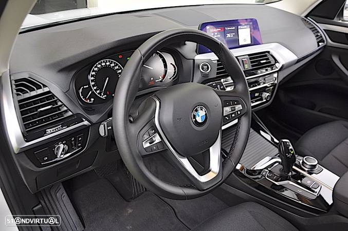 BMW X3 18 d sDrive Auto - 38