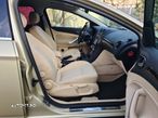 Ford Mondeo 2.0 Ghia - 10