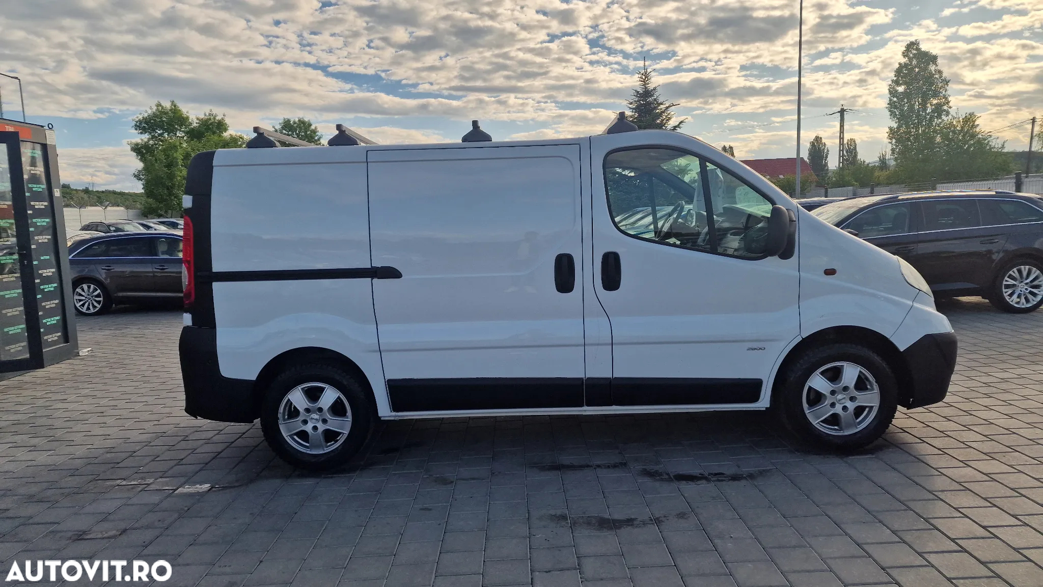 Opel Vivaro - 5