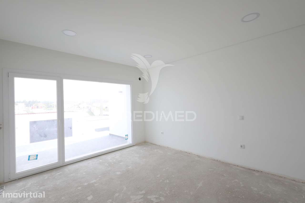 Moradia T5  com piscina acabamentos de luxo Zona do  Bonito - Grande imagem: 5/40