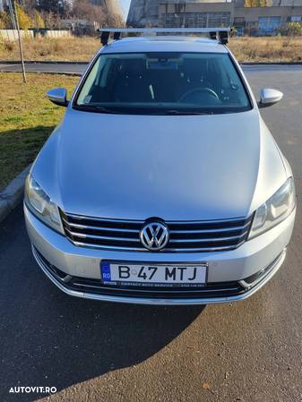 Volkswagen Passat 2.0 TDI BlueMotion Tehnology 4Motion Highline DSG - 2