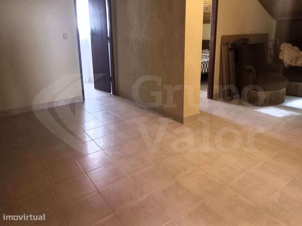 Moradia em terreno de 6800m2 - Grande imagem: 5/21