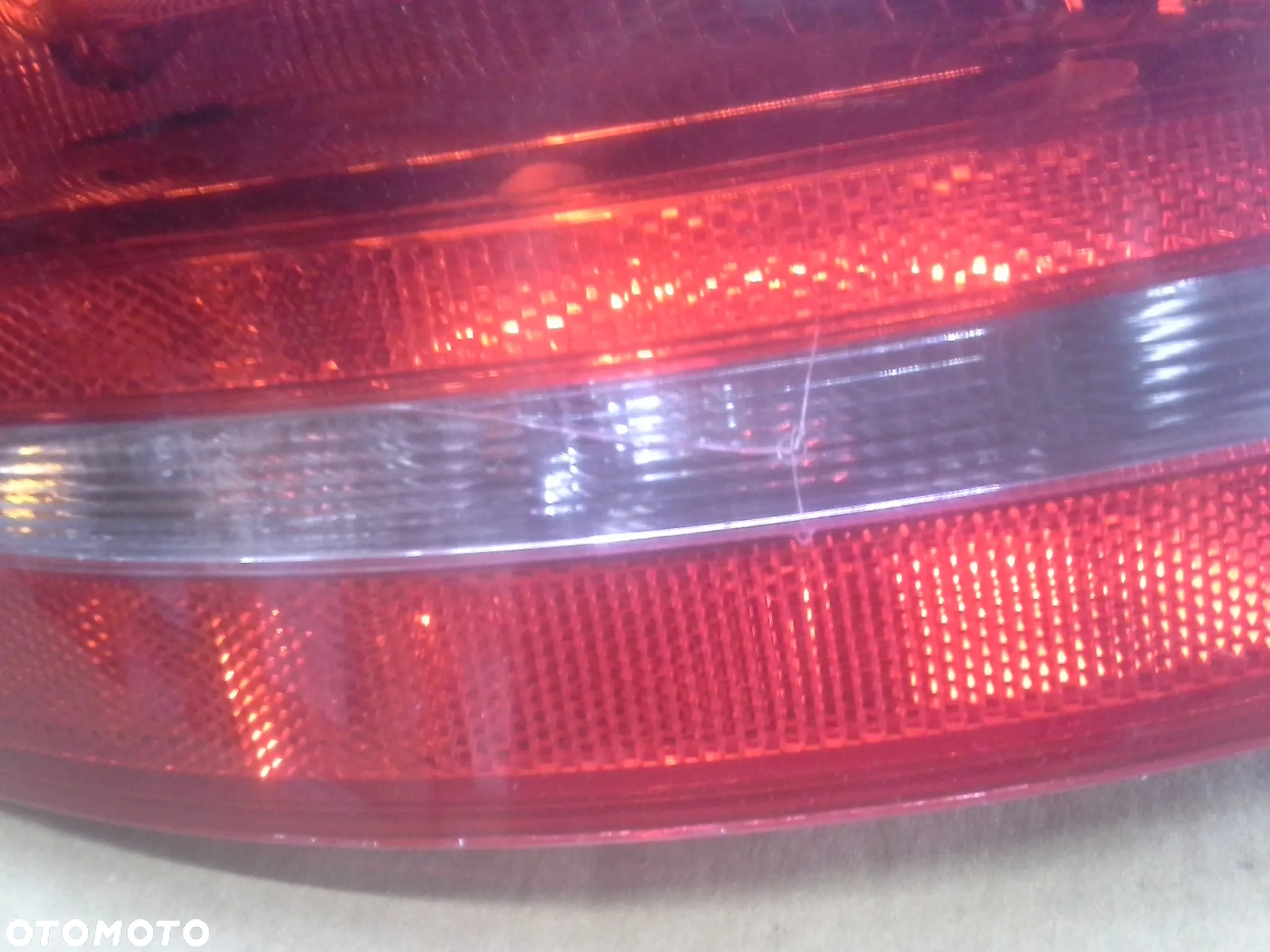 Audi A4 B8 Avant lampy tylne komplet 8K9945095 Europa - 9