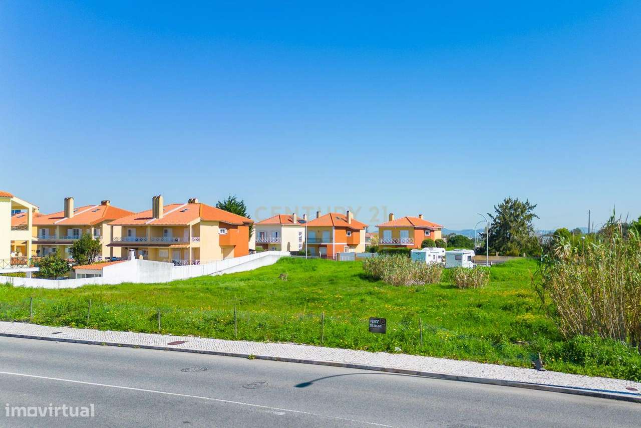 Sintra Lourel - Lote de Terreno c/679m2 para Construção de Moradia Iso-23