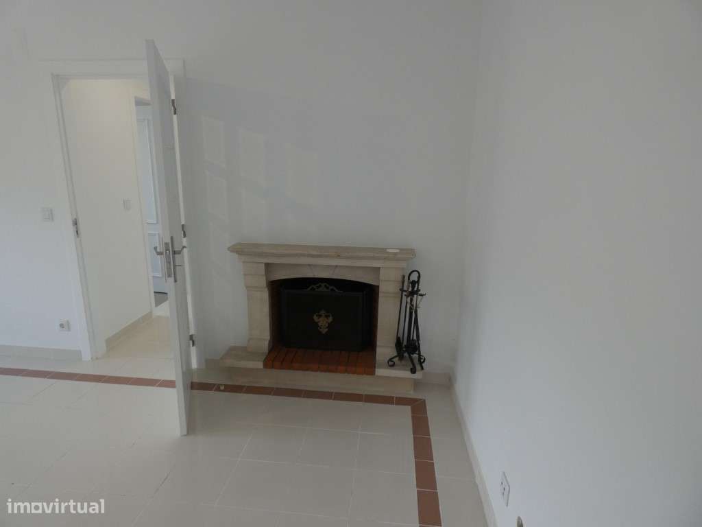 Apartamento T3 Feijó, Almada-3