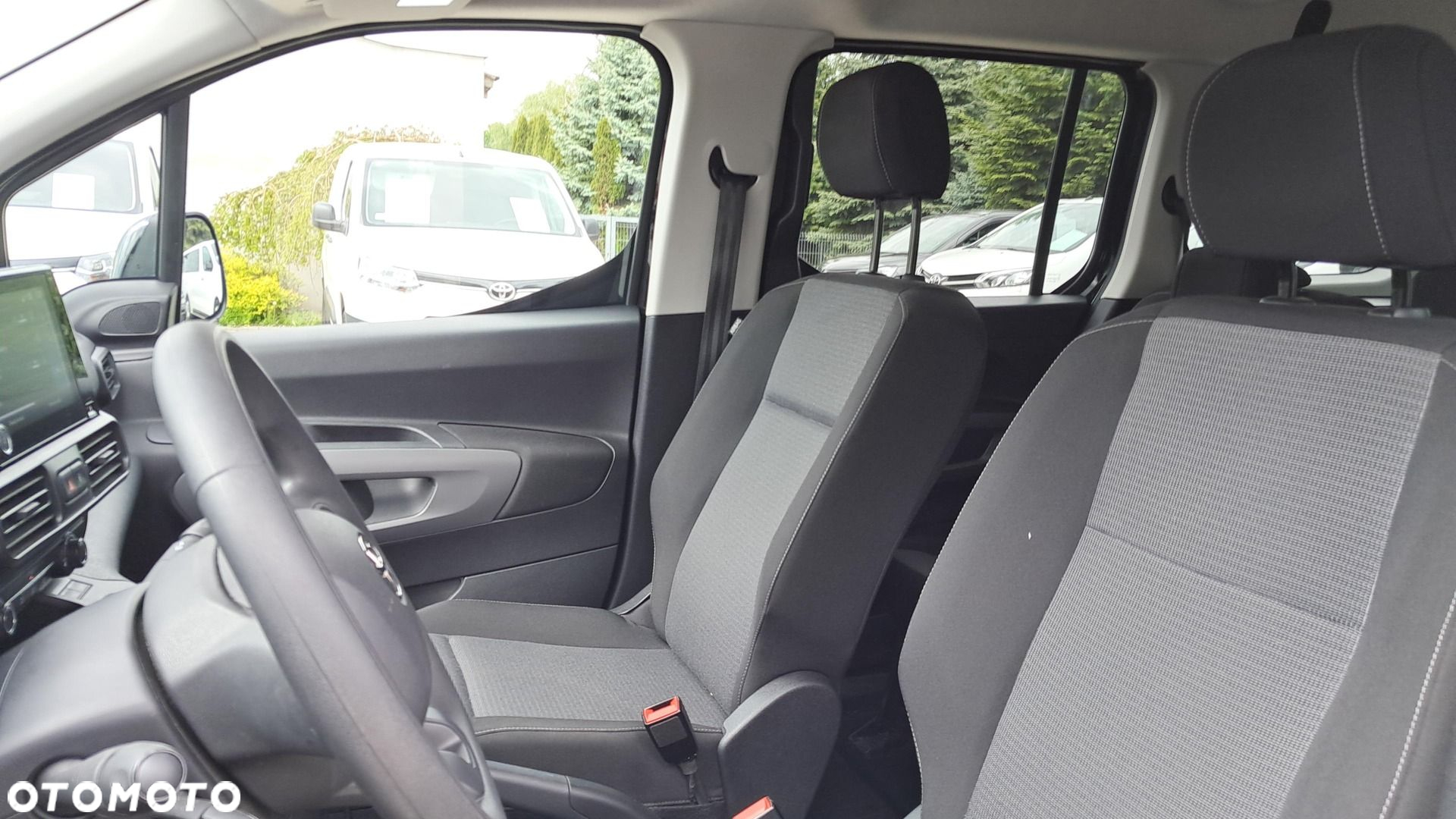 Toyota Proace City Verso Long 1.5 D-4D Business - 11