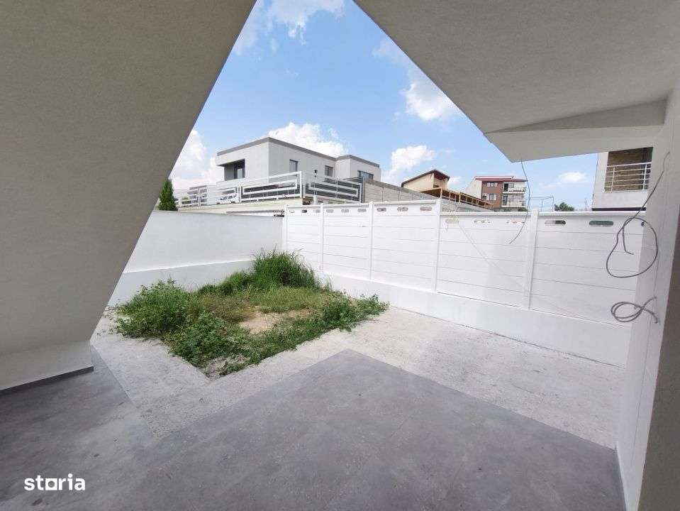 Vila moderna de vanzare strada M16 Mamaia Sat-6