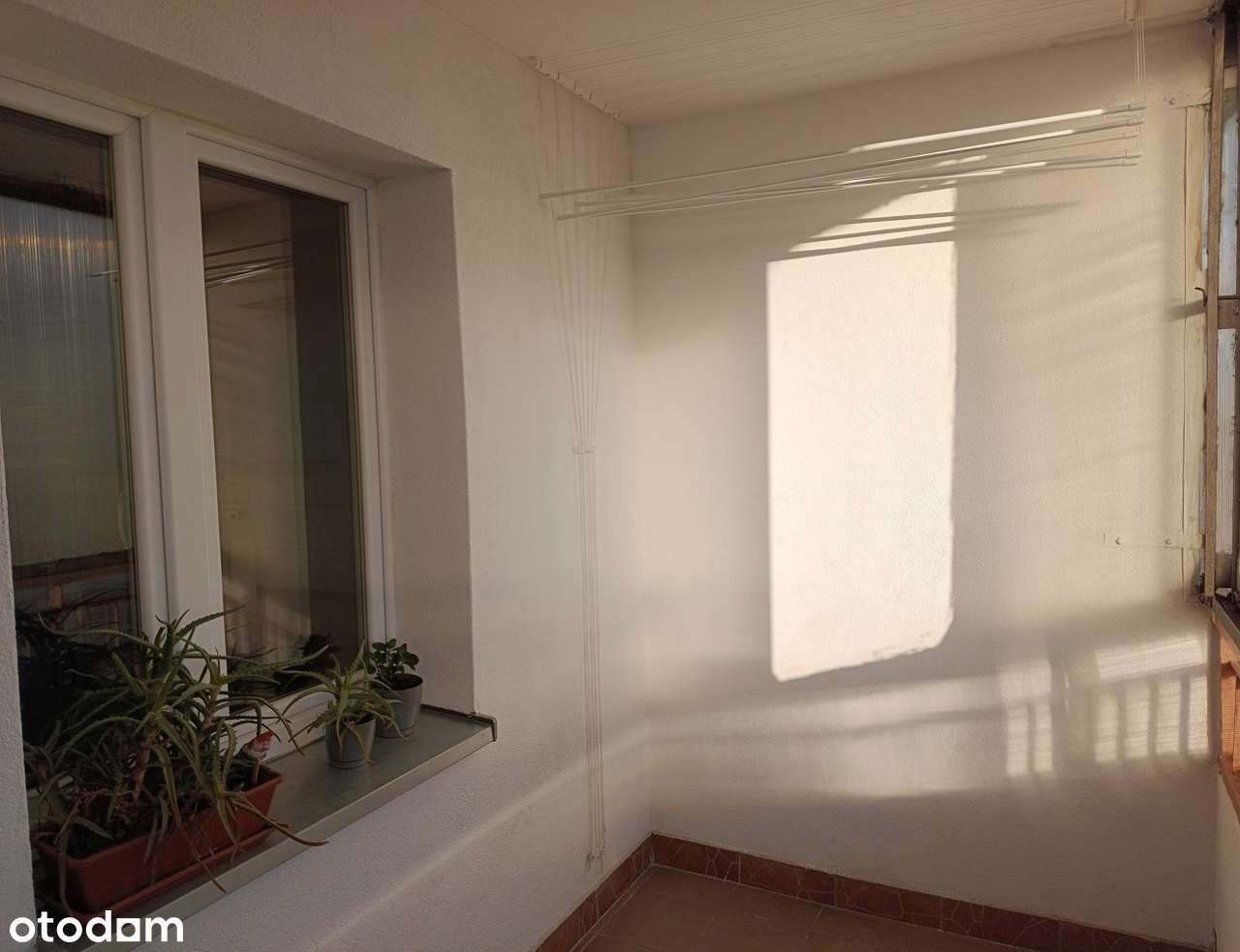 MIESZKANIE 43m² W PEŁNI WYPOSAŻONE 2POK. DUŻA LOGGIA SUPER LOKALIZACJA - Pełny obrazek: 5/9