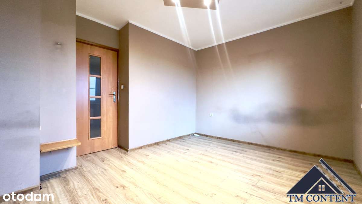 Mieszkanie z garażem w spokojnej okolicy.-4