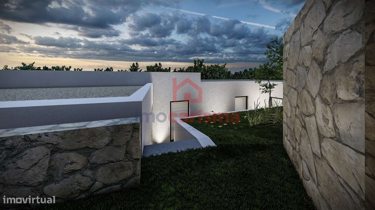 Moradia T3 Totalmente Remodelada em Santo Tirso-18