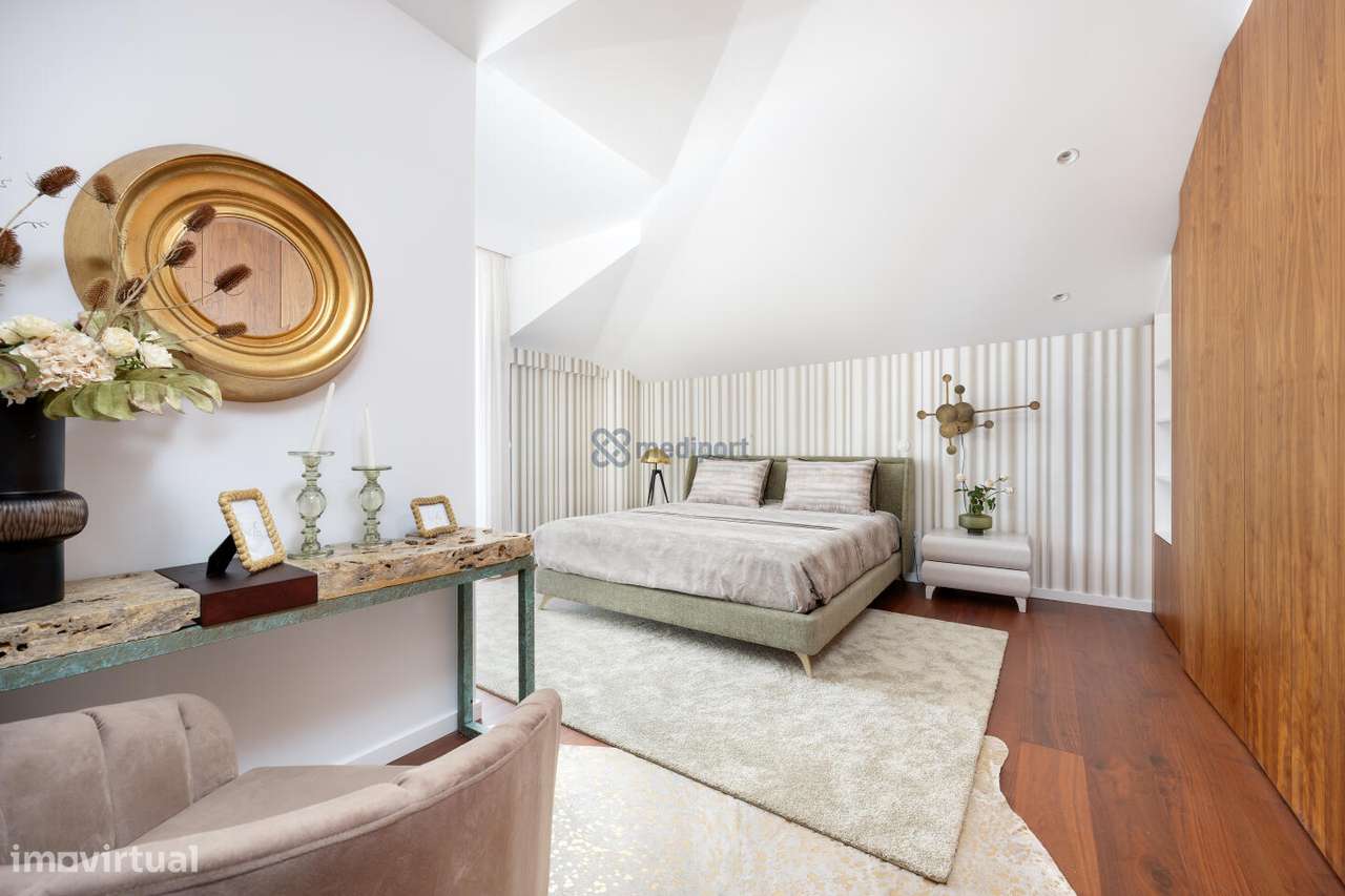 APARTAMENTO T3 JUNTO AO CASTELO LEIRIA - FACÇÃO E-28