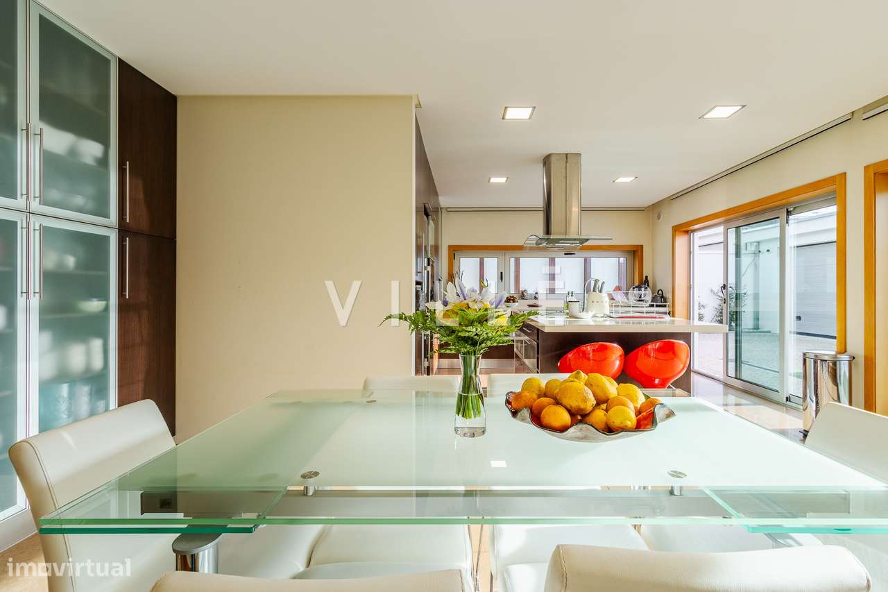 Moradia T4 com piscina aquecida e garagem dupla-27