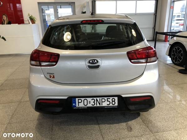 Kia Rio 1.2 M - 4