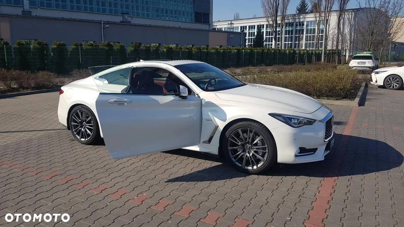 Infiniti Q60 2.0t Sport Tech - 13