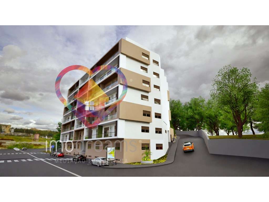 Apartamento T3 c/ Varanda em Oliveira de Azeméis, Aveiro-3