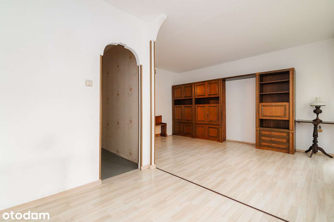 1 piętro | 3 pokoje | dwustronne | blisko centrum | klatka po remoncie-5