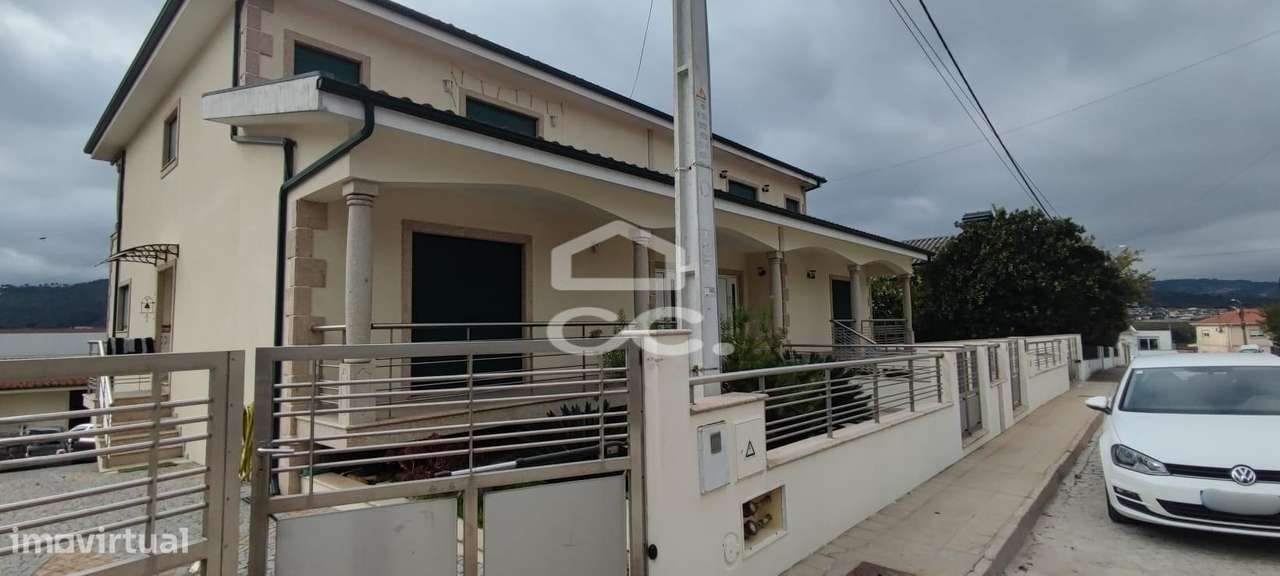 Moradia T4, Nevogilde, Lousada-2