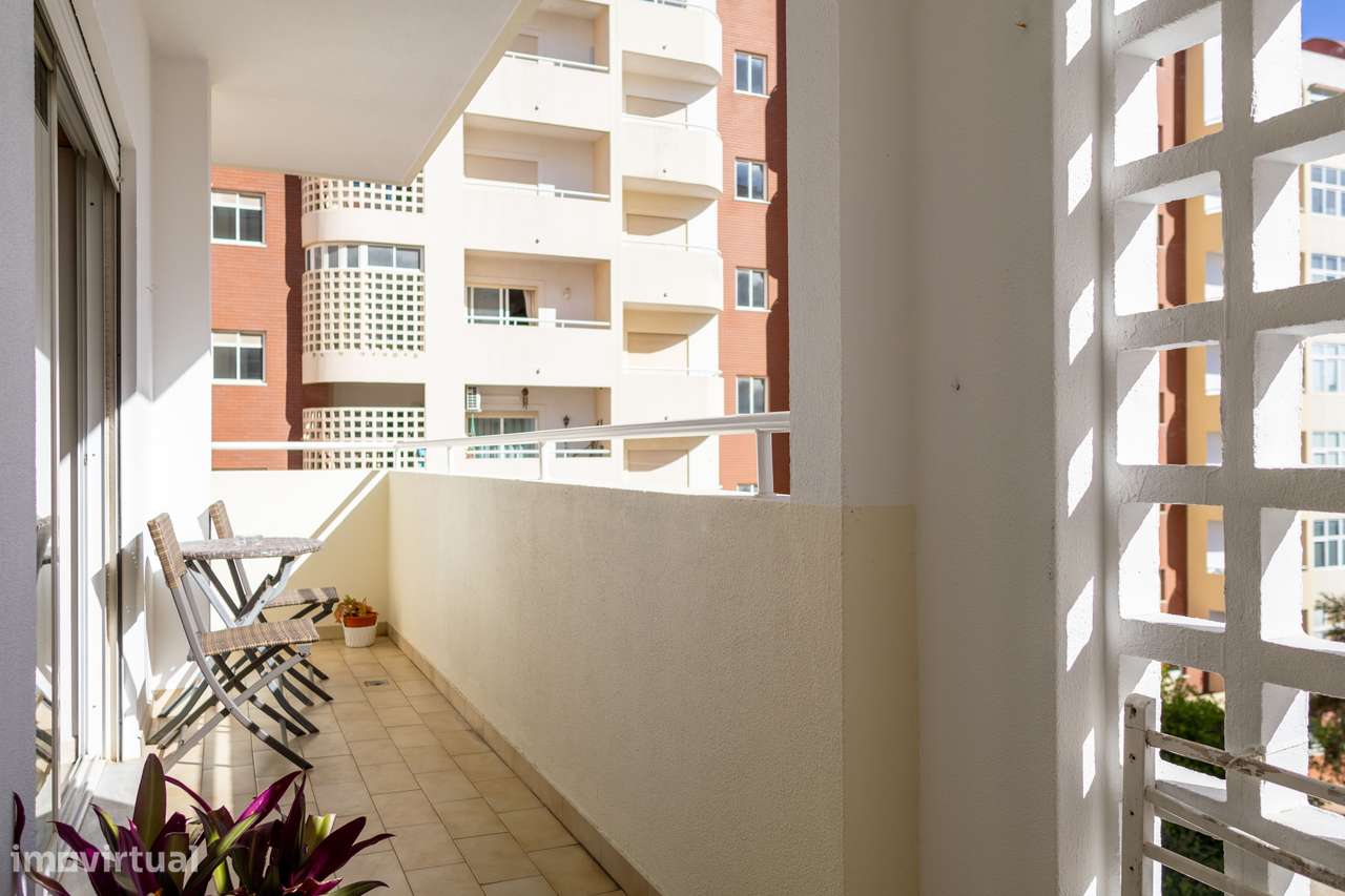 Apartamento T2 na Urbanização da Raminha em Portimão!-35