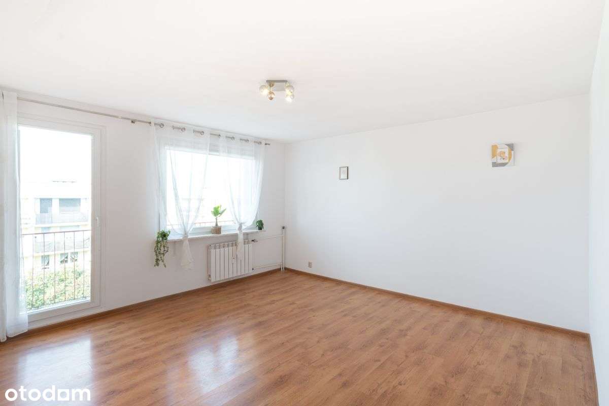 Konstruktorów - 3 pokoje + kuchnia - odświeżone!-9