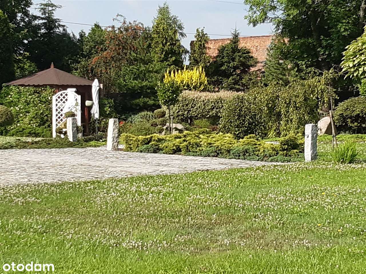 Suchy Dwór - pięknie zagospodarowana działka z pozwoleniem na budowę-1