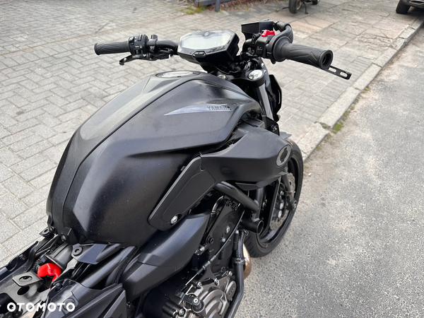 Yamaha MT - 33