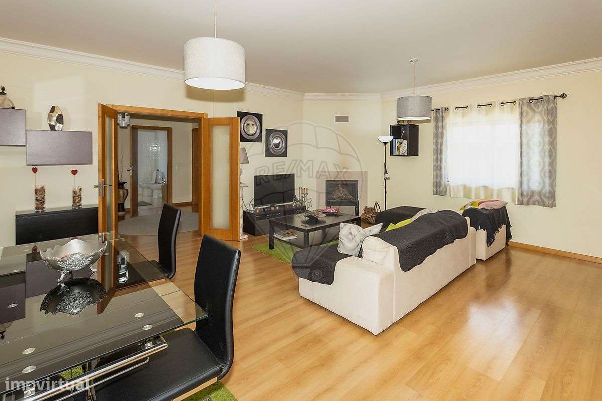 Moradia T4 para venda-7