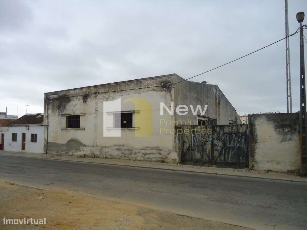 Ármazém no centro do Montijo. - Grande imagem: 4/17