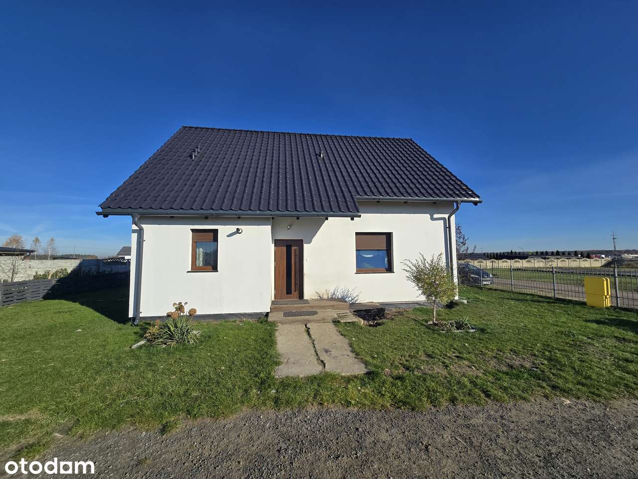 Budynek mieszklany na sprzedaż-3