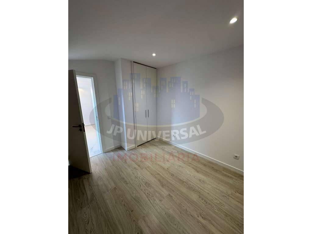 Vende se Apartamento T2 Albufeira-23