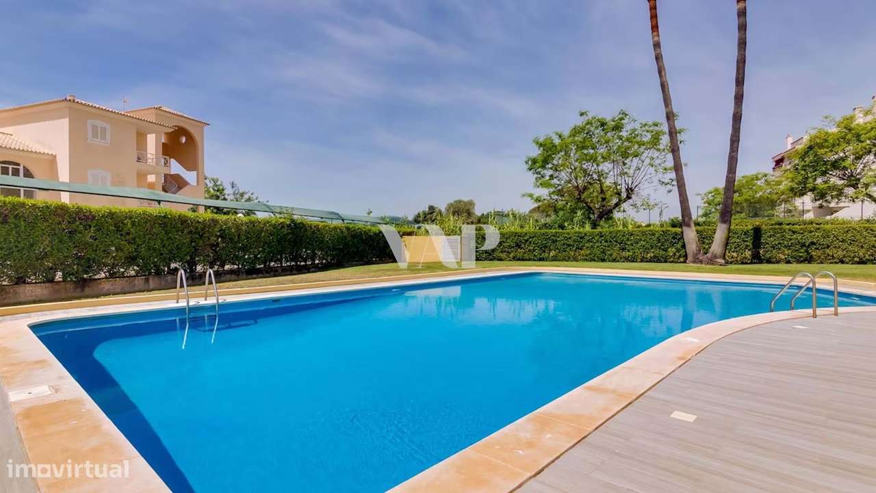 Apartamento T2 Renovado com Piscina e Licença AL em Vilamoura - Grande imagem: 5/16