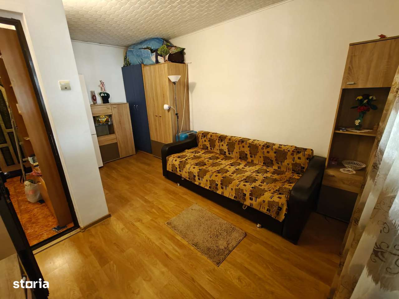 2 camere , bloc 1975, pe str. Valea Lunga-1