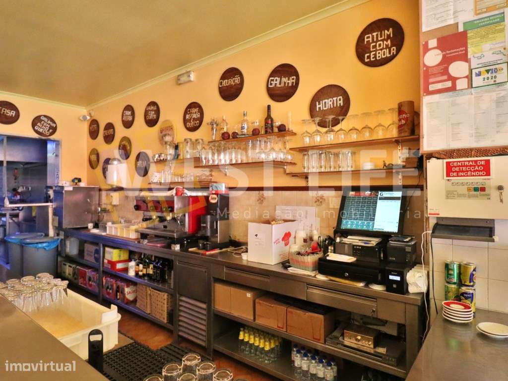 Espaço de Restauração no CENTRO da Vila - Localização excelente - A... - Grande imagem: 4/14