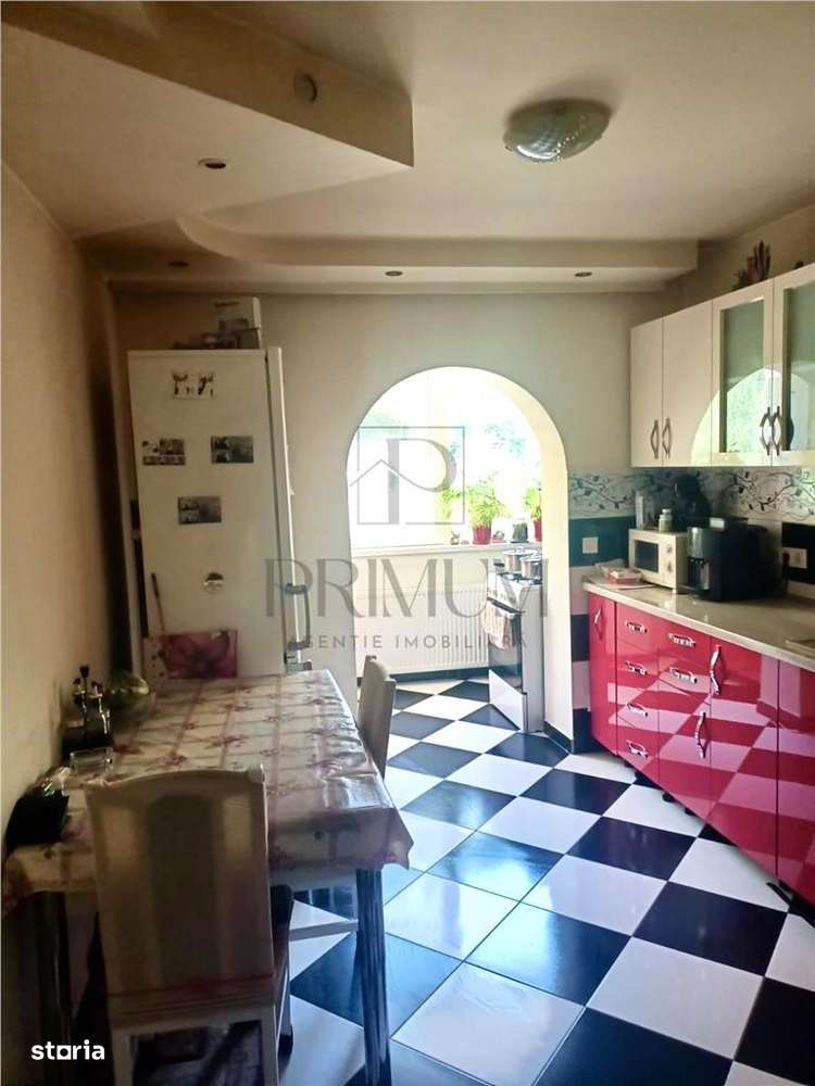 ARADULUI - BLOC IZOLAT - PARTER INALT - 4 camere - 2 bai - 3 balcoane - Imagine principală: 5/10