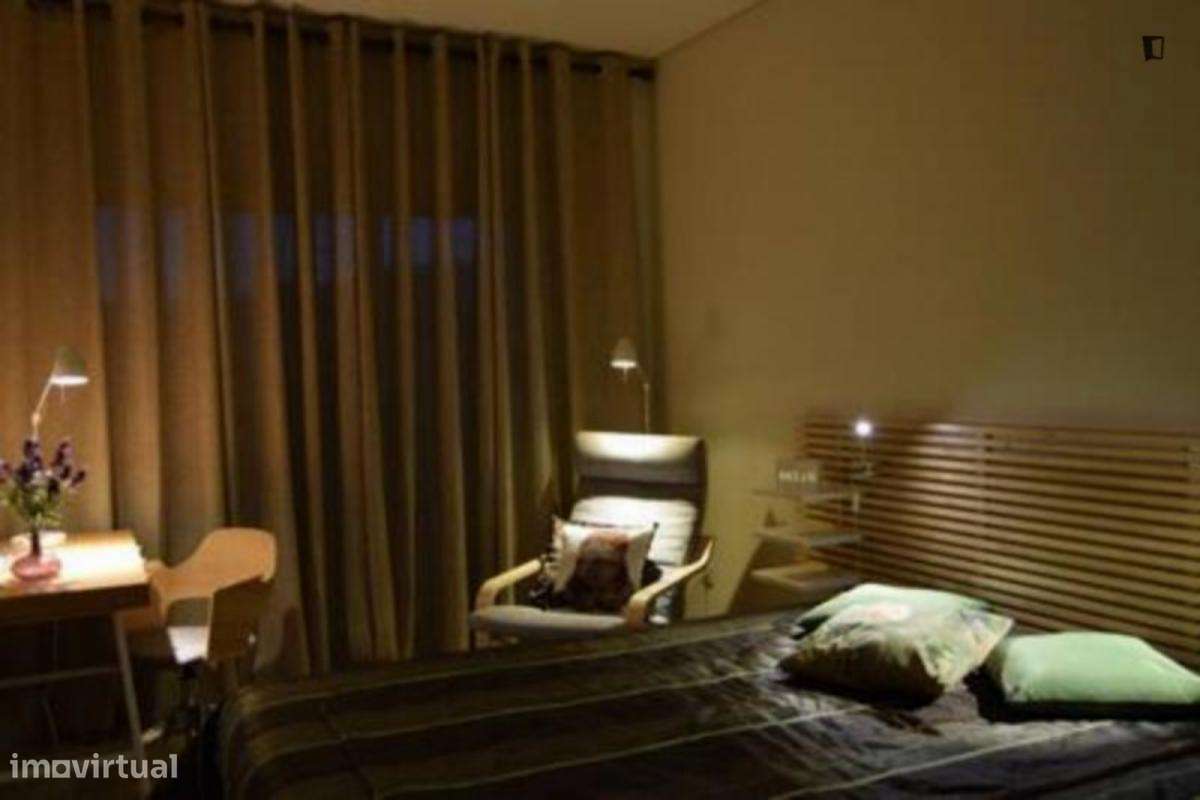 Apartamento com 1 quartos - localizado em Santo Ildefonso Porto - Grande imagem: 3/7