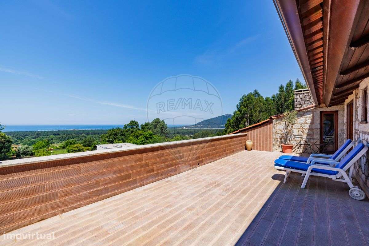 Moradia T9 para venda - Grande imagem: 2/25