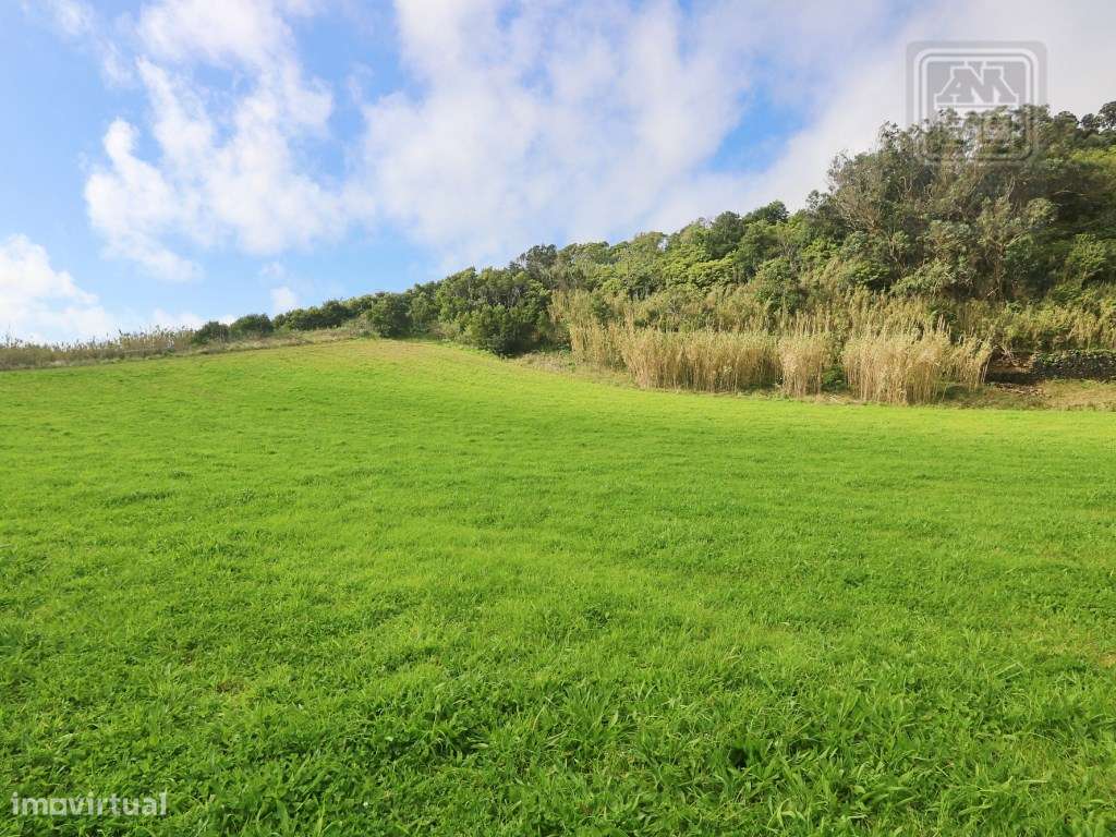 VENDA de AMPLO TERRENO junto à Praia das Milícias, com VISTA sobre ...-13