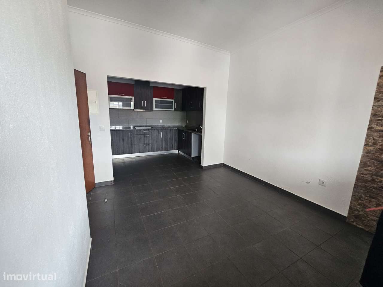 Moradia V5 com 10 Boxes para Cavalos no Coração da Golegã-6