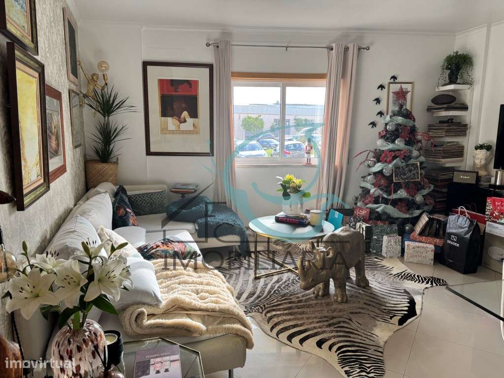 Apartamento T2 com terraço excecional e mezanino | Santa Marta do P...-8