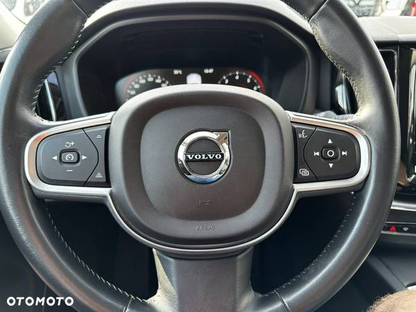 Volvo XC 60 - 31