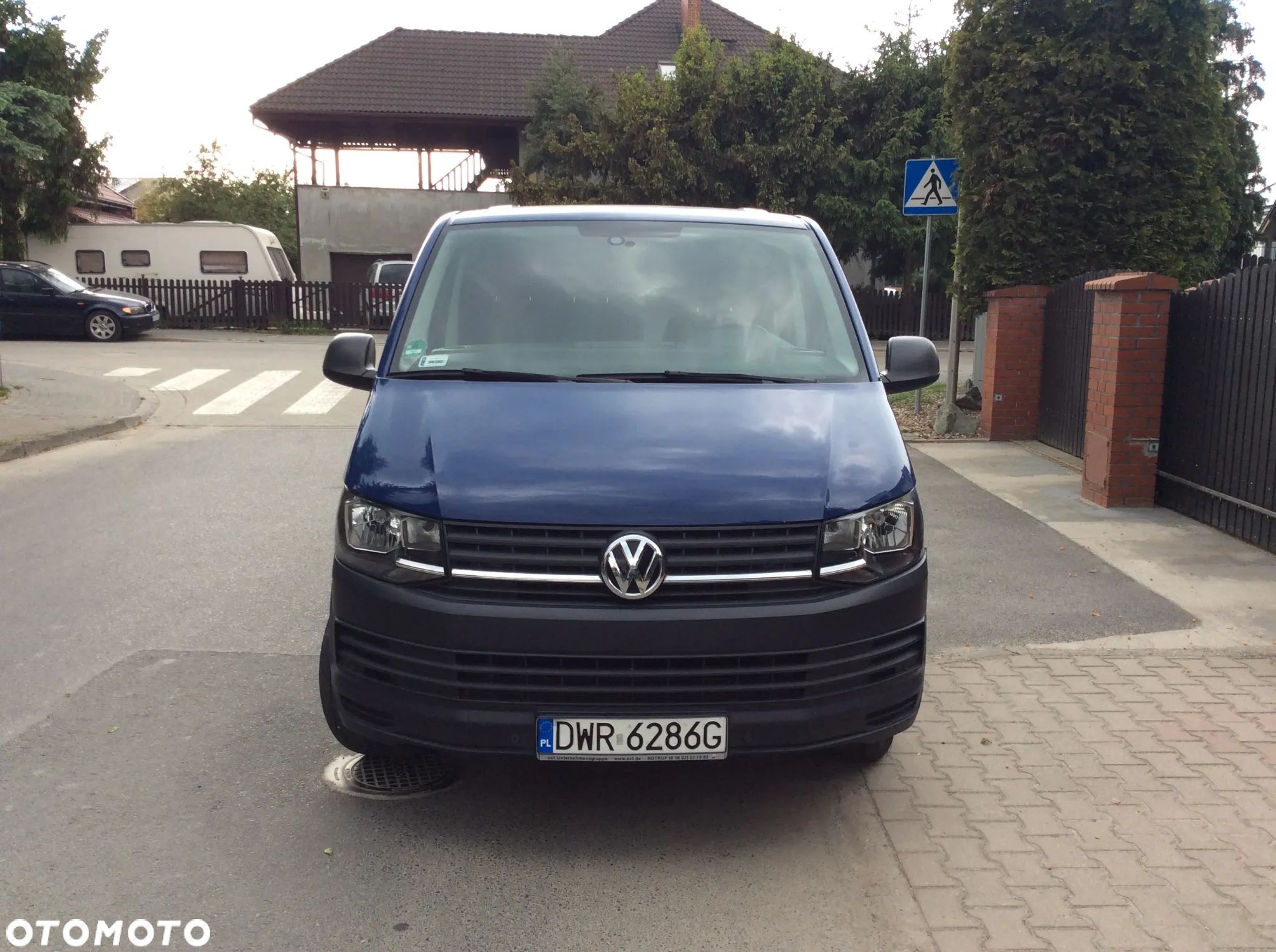 Volkswagen Transporter - 1