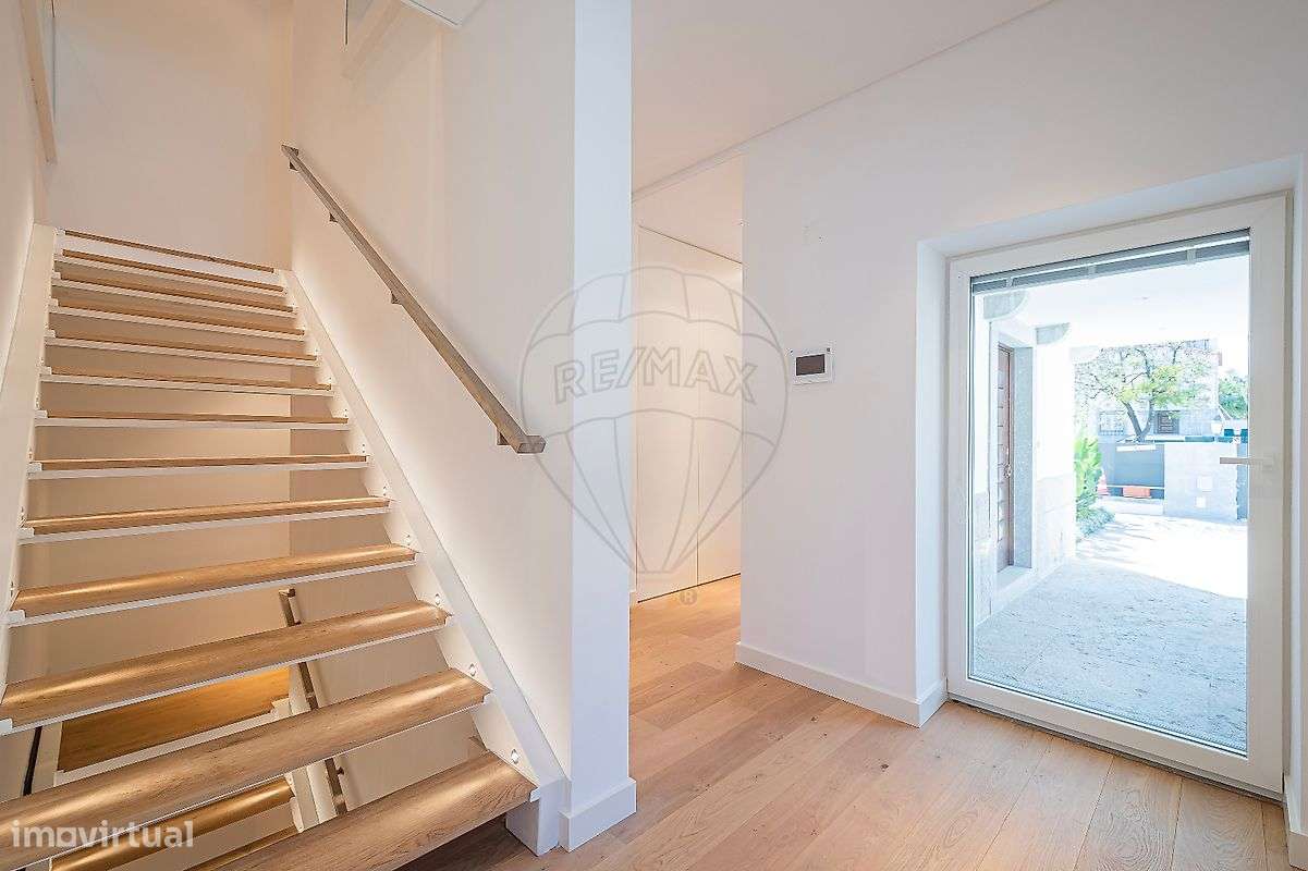 Moradia T6 para venda-4