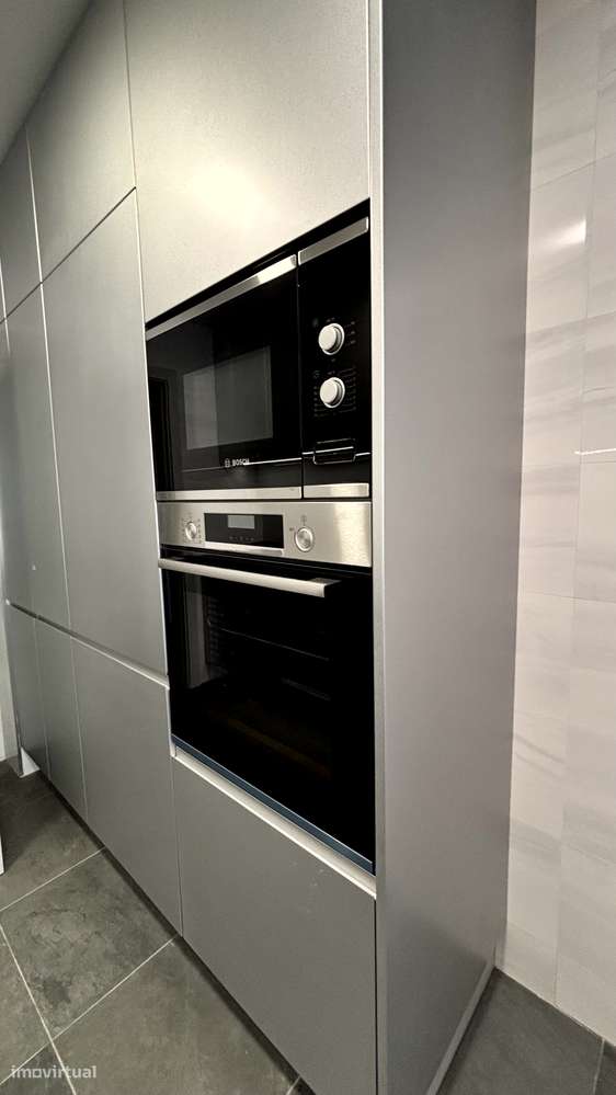 OPORTUNIDADE PREMIUM NO CORAÇÃO DO PORTO - Apartamento T3-5
